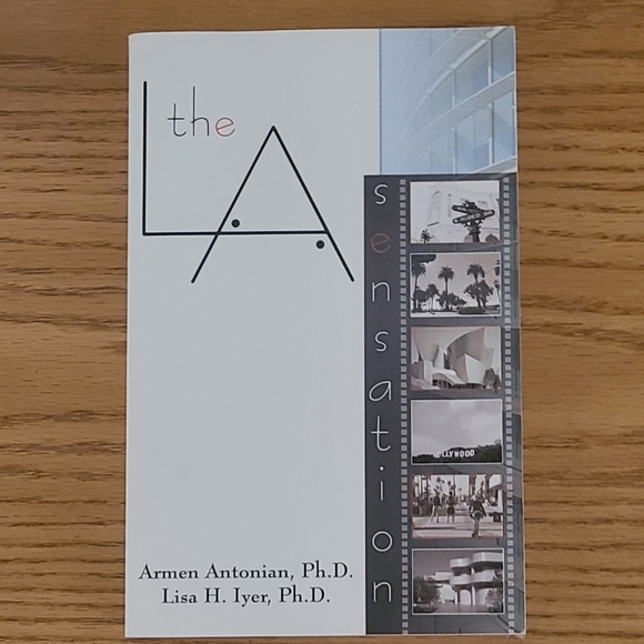 THE L.A. SENSATION Book - Picture 2 of 7